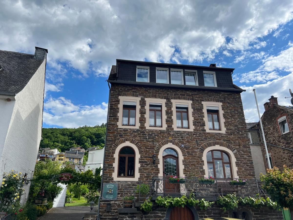 Weingut Gästehaus Bach Cochem Exterior foto